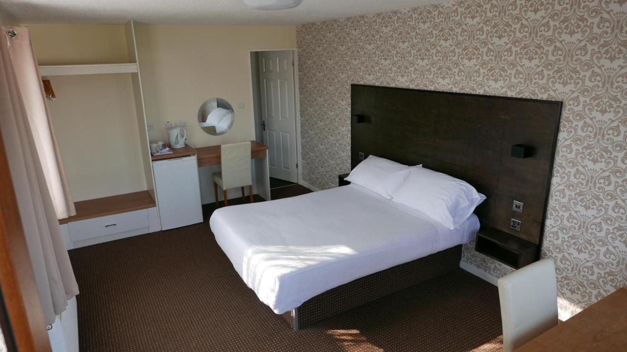 Warrens Village Motel And Self Catering Clevedon Exterior foto